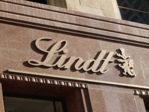 Lindt & Spr&uuml;ngli said that as the hostage-taking in its Caf&eacute; in Sydney came to an end, the company was &ldquo;profoundly saddened and deeply affected about the death of innocent people&rdquo;.